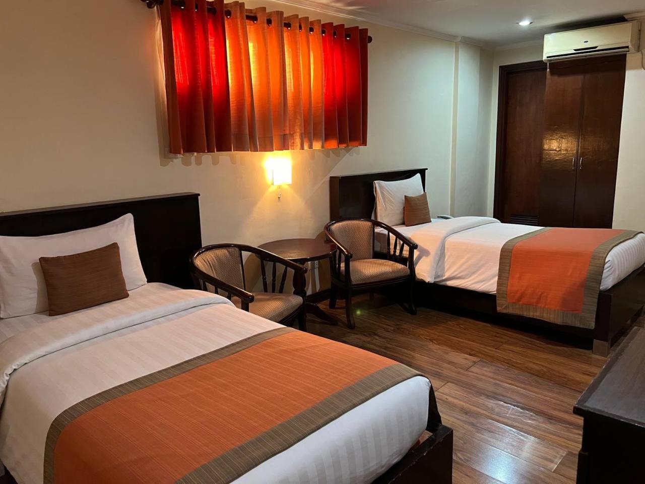 Subic Residencias Olongapo Extérieur photo
