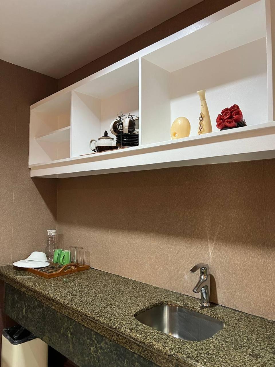 Subic Residencias Olongapo Extérieur photo