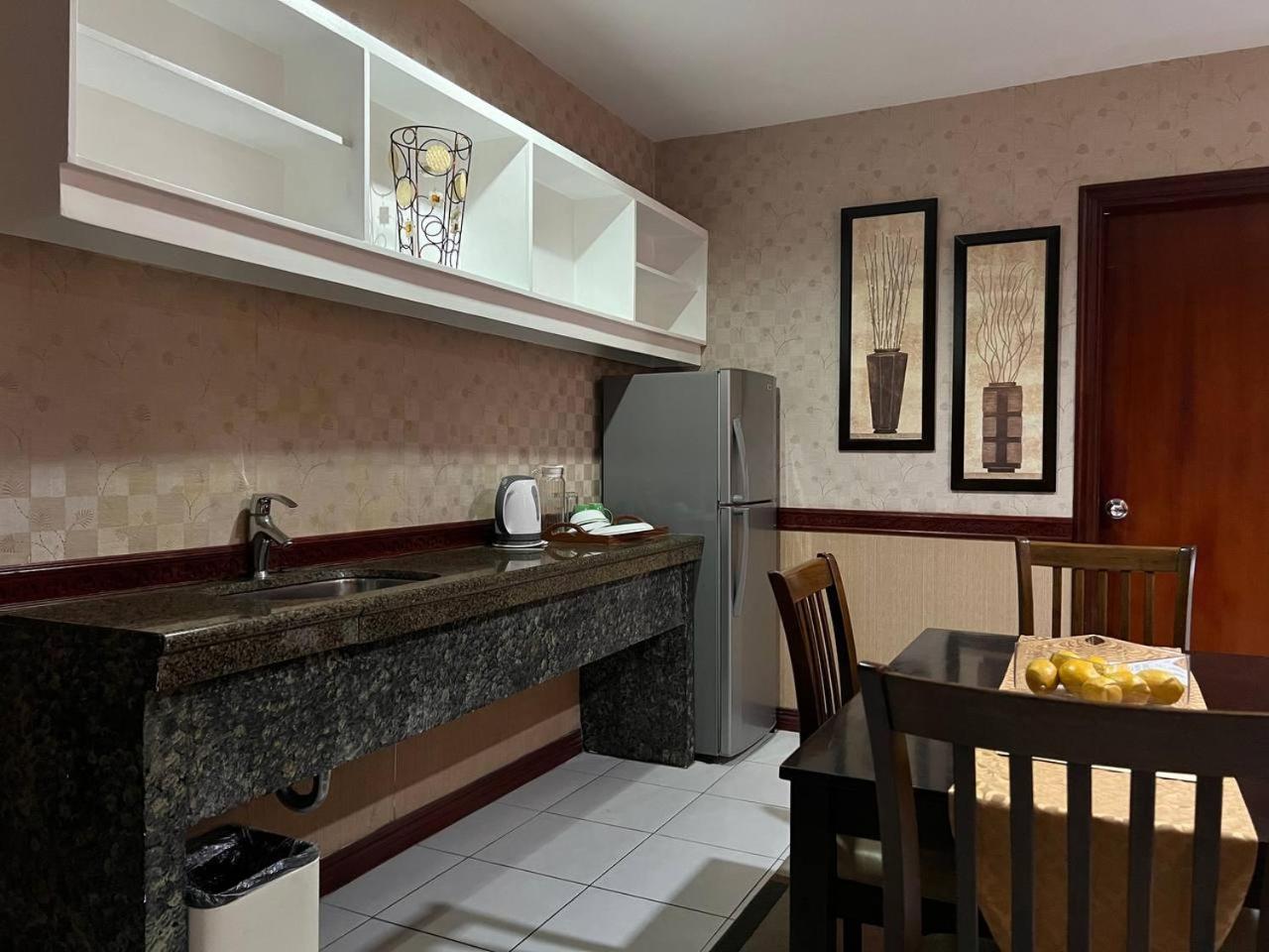 Subic Residencias Olongapo Extérieur photo