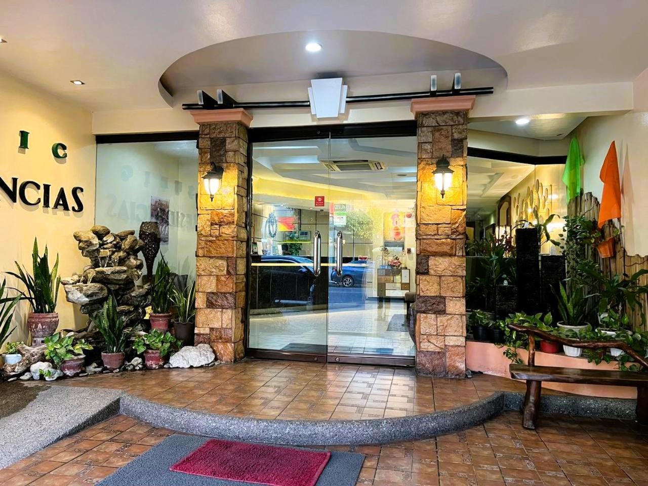 Subic Residencias Olongapo Extérieur photo