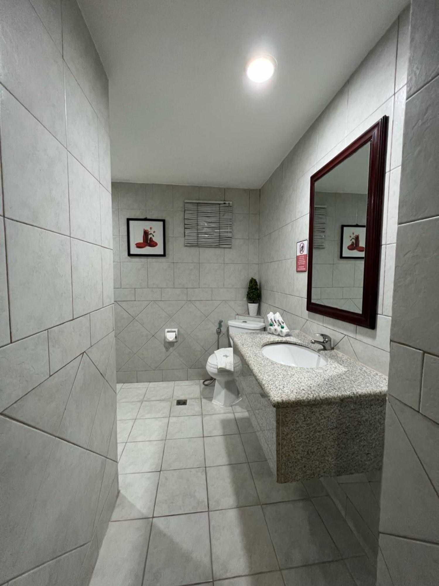 Subic Residencias Olongapo Extérieur photo