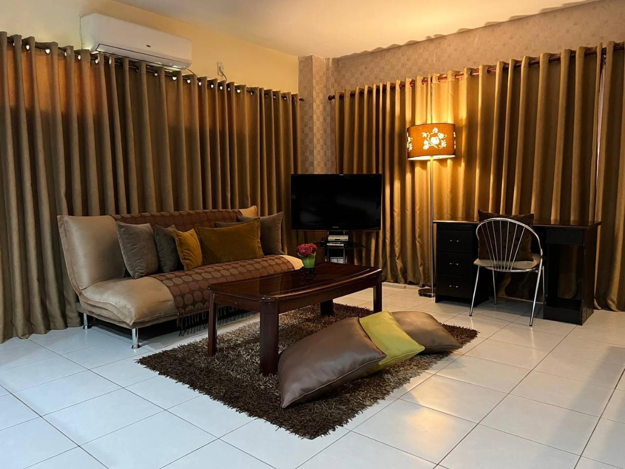 Subic Residencias Olongapo Extérieur photo