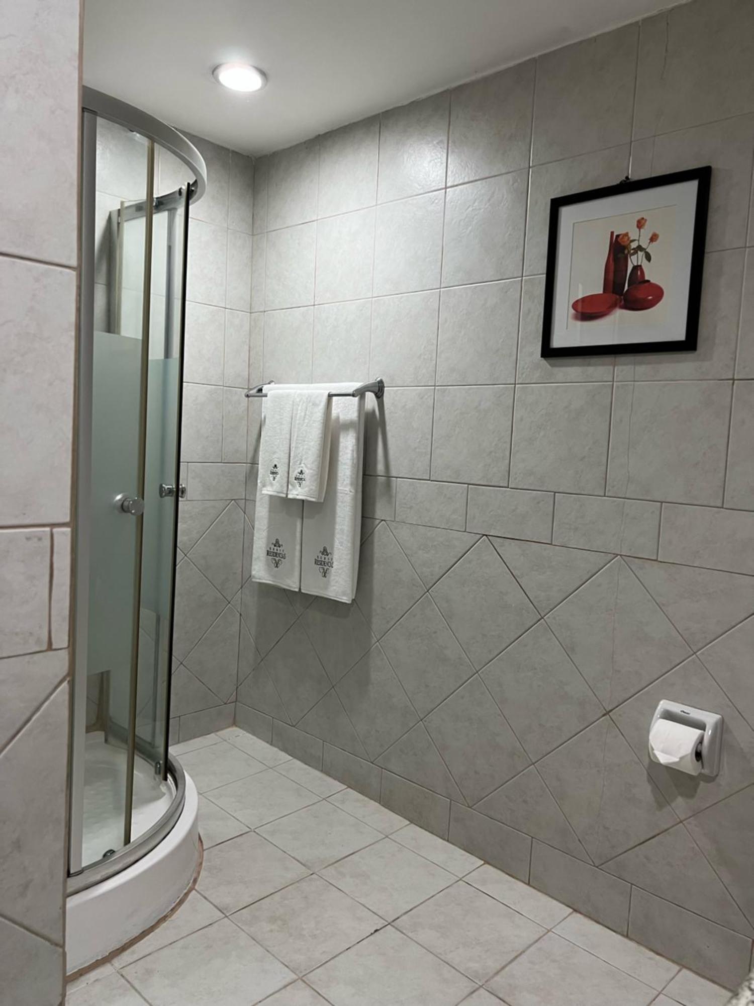 Subic Residencias Olongapo Extérieur photo